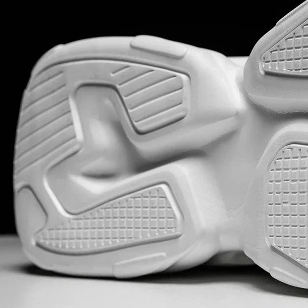 MOOSA -  Elevate Sneaker