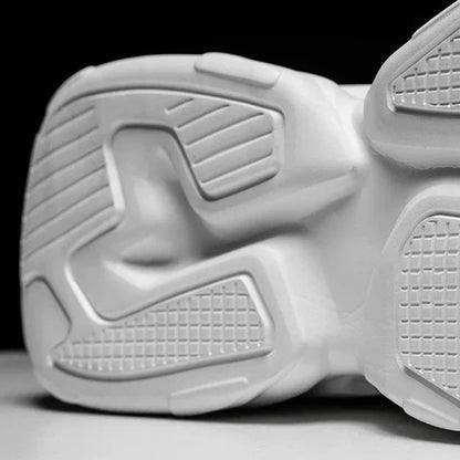 MOOSA -  Elevate Sneaker